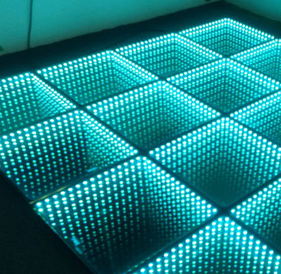 Ekran podłogowy o rozdzielczości 128×128 LED z technologią przetwarzania kolorów 16 bitów